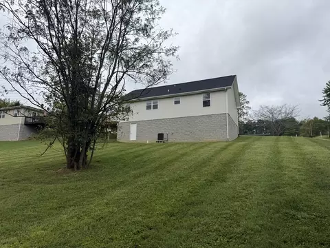 Exterior - 21 Maple Ln, Morehead, KY 40351 photo 6 of 11