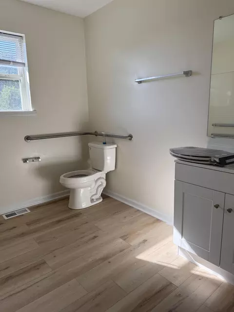 Bath - 21 Maple Ln, Morehead, KY 40351 photo 1 of 1