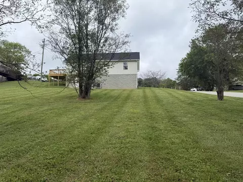 Exterior - 21 Maple Ln, Morehead, KY 40351 photo 7 of 11