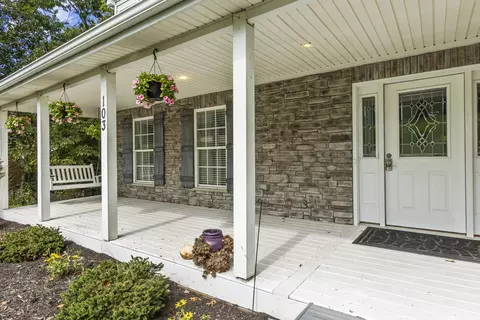 Exterior - 103 Brant Ct, Georgetown, KY 40324 photo 5 of 11