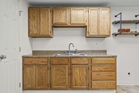 Kitchen - 103 Brant Ct, Georgetown, KY 40324 photo 2 of 2