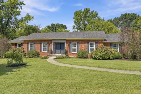 165 Mercer Ave, Harrodsburg, KY 40330