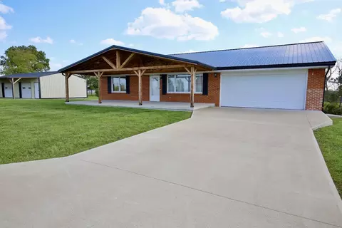 411 Pleasantville Rd, Flemingsburg, KY 41041