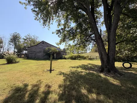 Exterior - 2004 Wingo Rd, Wingo, KY 42088 photo 5 of 14