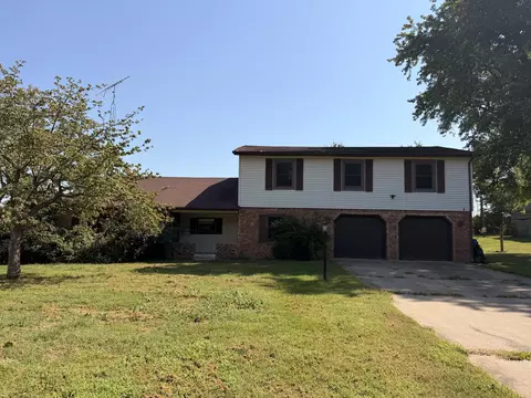Exterior - 2004 Wingo Rd, Wingo, KY 42088 photo 2 of 14