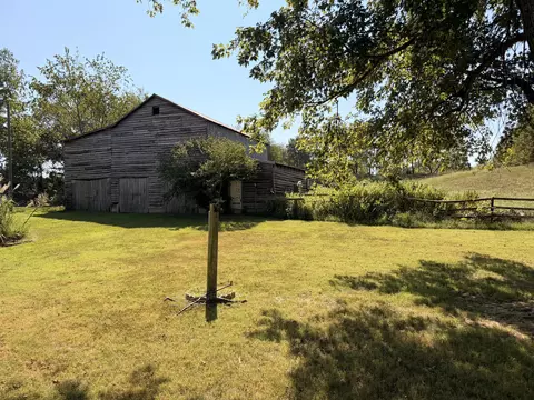 Exterior - 2004 Wingo Rd, Wingo, KY 42088 photo 7 of 14