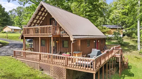 176 Dogwood Dr, Wellington, KY 40387