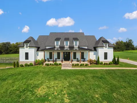 5440 Lexington Rd, Lexington, KY 40511