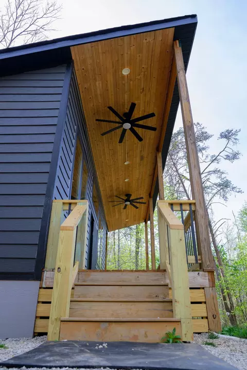 Exterior - 499 River Rock Rd, Stanton, KY 40380 photo 5 of 17