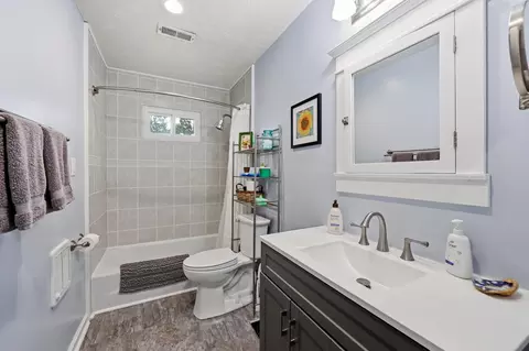 Bath - 113 Merlin Dr, Georgetown, KY 40324 photo 2 of 2