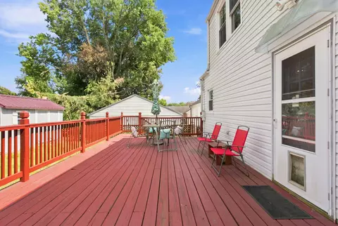 Exterior - 121 E 9th, Paris, KY 40361 photo 7 of 14