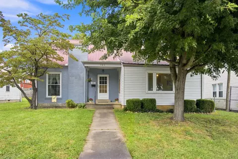 Exterior - 121 E 9th, Paris, KY 40361 photo 4 of 14