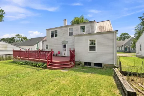 Exterior - 121 E 9th, Paris, KY 40361 photo 10 of 14