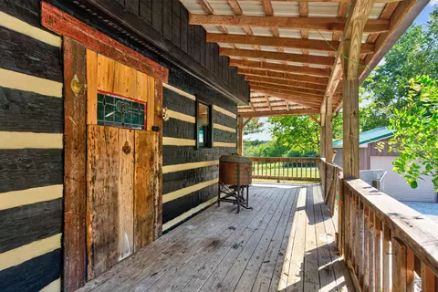 5060 Paynes Mill Rd, Lexington, KY 40510