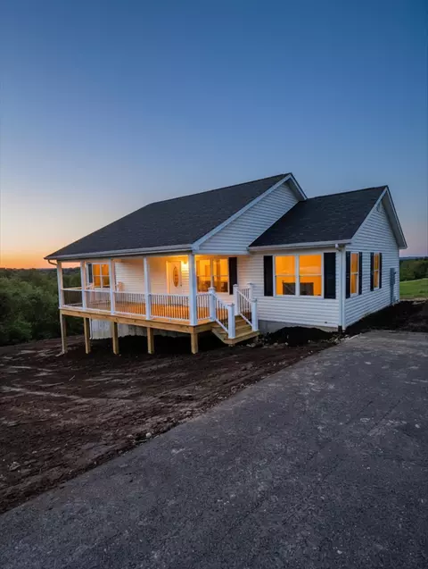 80 Gladys Ave, Owingsville, KY 40360