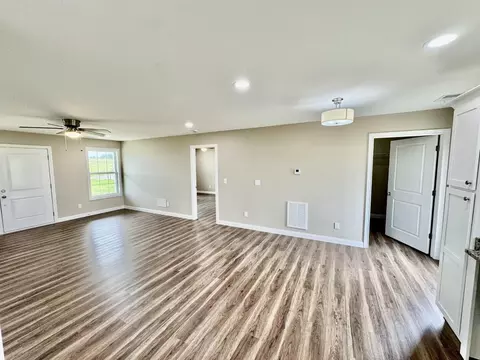 Living - 1556 Old Perryville Loop, Springfield, KY 40069 photo 3 of 3