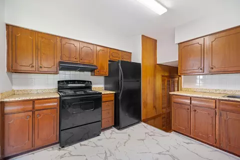Kitchen - 884 Maple St, Stanton, KY 40380 photo 2 of 3