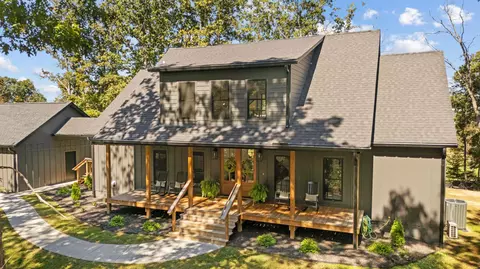 330 Spencer Ln, Winchester, KY 40391