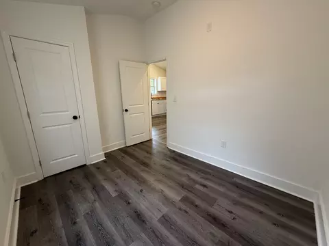 Bedroom - 1801 1801 12 Exeter Ave, Middlesboro, KY 40965 photo 2 of 3
