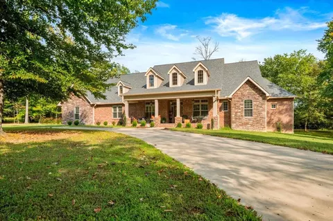 306 Combs Cir, London, KY 40744