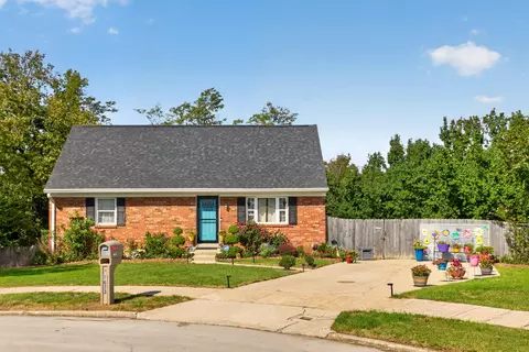 1633 Thames Dr, Lexington, KY 40517
