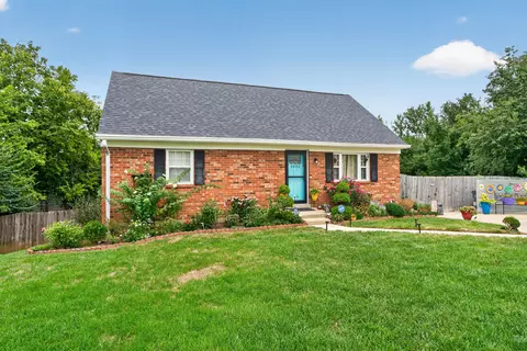 1633 Thames Dr, Lexington, KY 40517