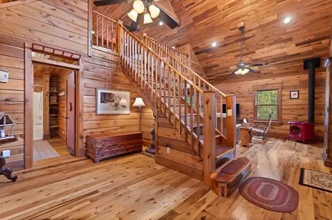 Entry Way - 249 Diamond Ln, Wallingford, KY 41093 photo 3 of 6