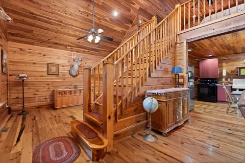 Entry Way - 249 Diamond Ln, Wallingford, KY 41093 photo 1 of 6