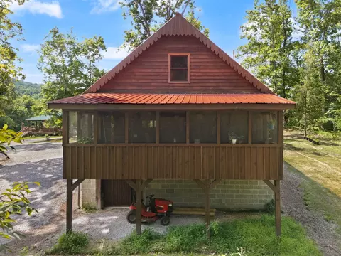 Exterior - 249 Diamond Ln, Wallingford, KY 41093 photo 7 of 17