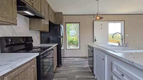 Kitchen - 1805 Fogle Rd, Loretto, KY 40037 photo 3 of 3