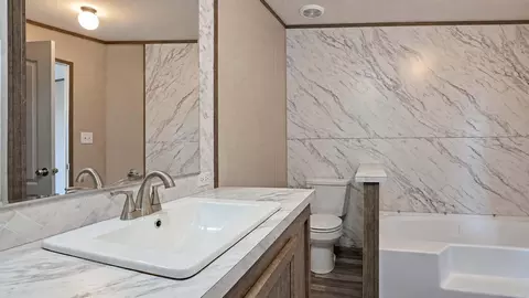 Bath - 1805 Fogle Rd, Loretto, KY 40037 photo 2 of 4