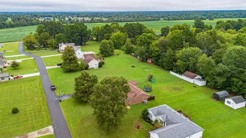 View/Area - 140 Caleb Dr, Mayfield, KY 42066 photo 3 of 5