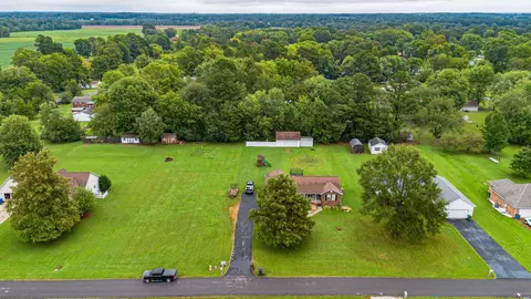 View/Area - 140 Caleb Dr, Mayfield, KY 42066 photo 1 of 5