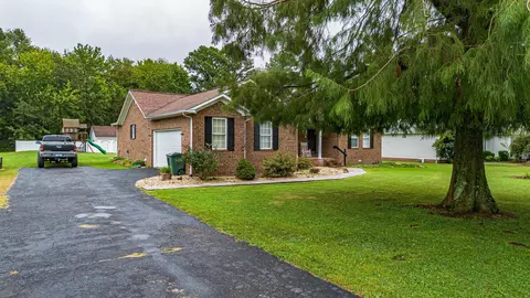 Exterior - 140 Caleb Dr, Mayfield, KY 42066 photo 5 of 6