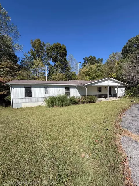 Exterior - 110 Indian Camp Trl, Corbin, KY 40701 photo 3 of 8