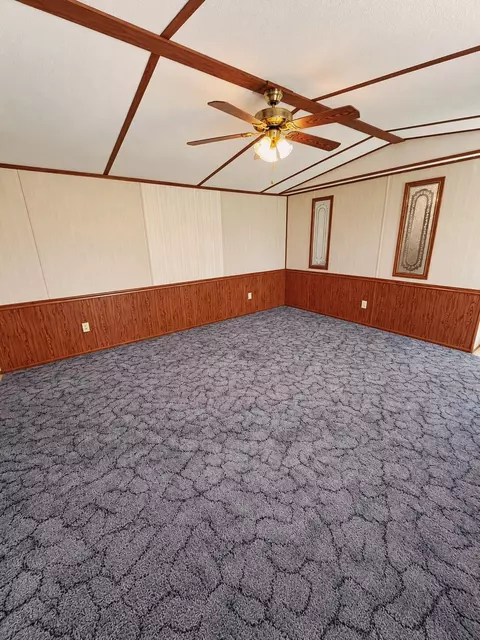 Living - 110 Indian Camp Trl, Corbin, KY 40701 photo 2 of 3