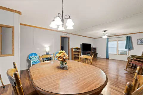 Dining - 180 Pacific Ave, Morehead, KY 40351 photo 3 of 3