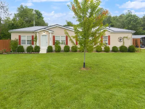 Exterior - 180 Pacific Ave, Morehead, KY 40351 photo 14 of 17
