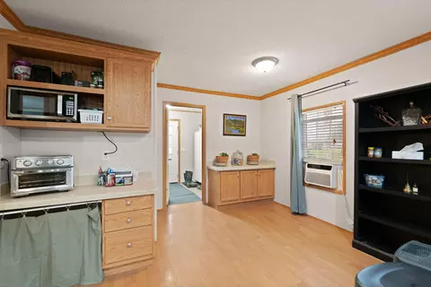 Entry Way - 180 Pacific Ave, Morehead, KY 40351 photo 1 of 3