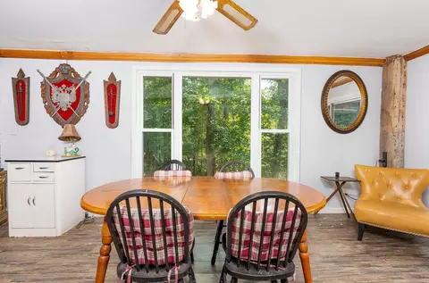 Dining - 217 Edgewater Rd, Nancy, KY 42544 photo 2 of 4