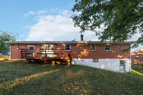 Exterior - 112 Salter Rd, Berea, KY 40403 photo 6 of 9