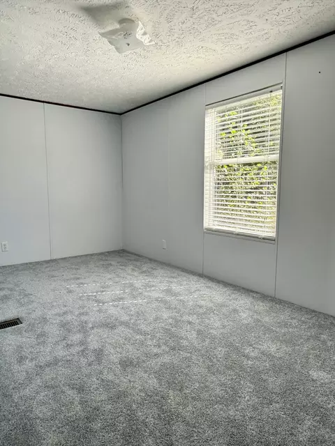 Bedroom - 239 Howards Creek Rd, Sandy Hook, KY 41171 photo 4 of 4