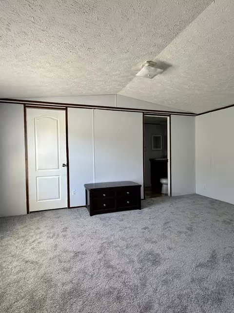 Bedroom - 239 Howards Creek Rd, Sandy Hook, KY 41171 photo 2 of 4