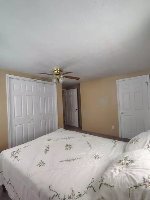 Bedroom - 385 E Main St, Lynch, KY 40855 photo 11 of 12
