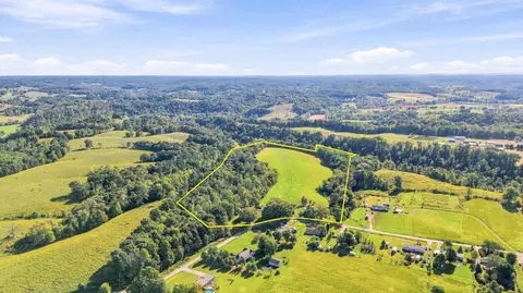 6204 Mount Zion Rd, East Bernstadt, KY 40729