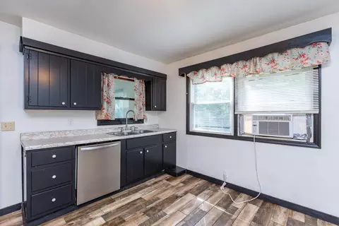 Kitchen - 115 Ccc Bottom Rd, Mckee, KY 40447 photo 4 of 5