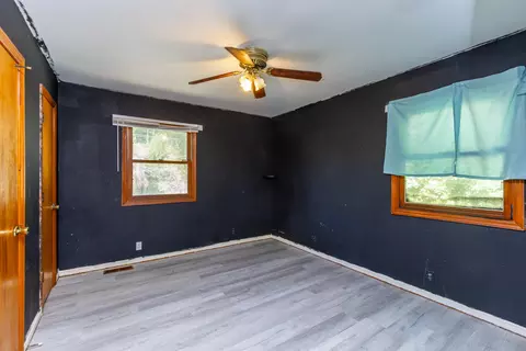 Bedroom - 115 Ccc Bottom Rd, Mckee, KY 40447 photo 3 of 7