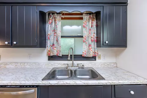 Kitchen - 115 Ccc Bottom Rd, Mckee, KY 40447 photo 3 of 5