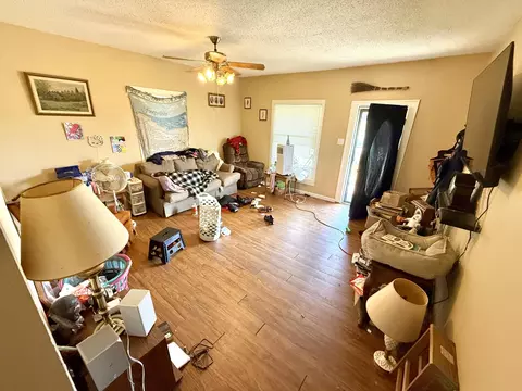 Living - 1795 Rob Mason Rd, Murray, KY 42071 photo 2 of 2