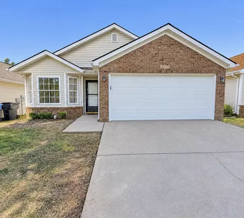 2769 Michelle Park, Lexington, KY 40511